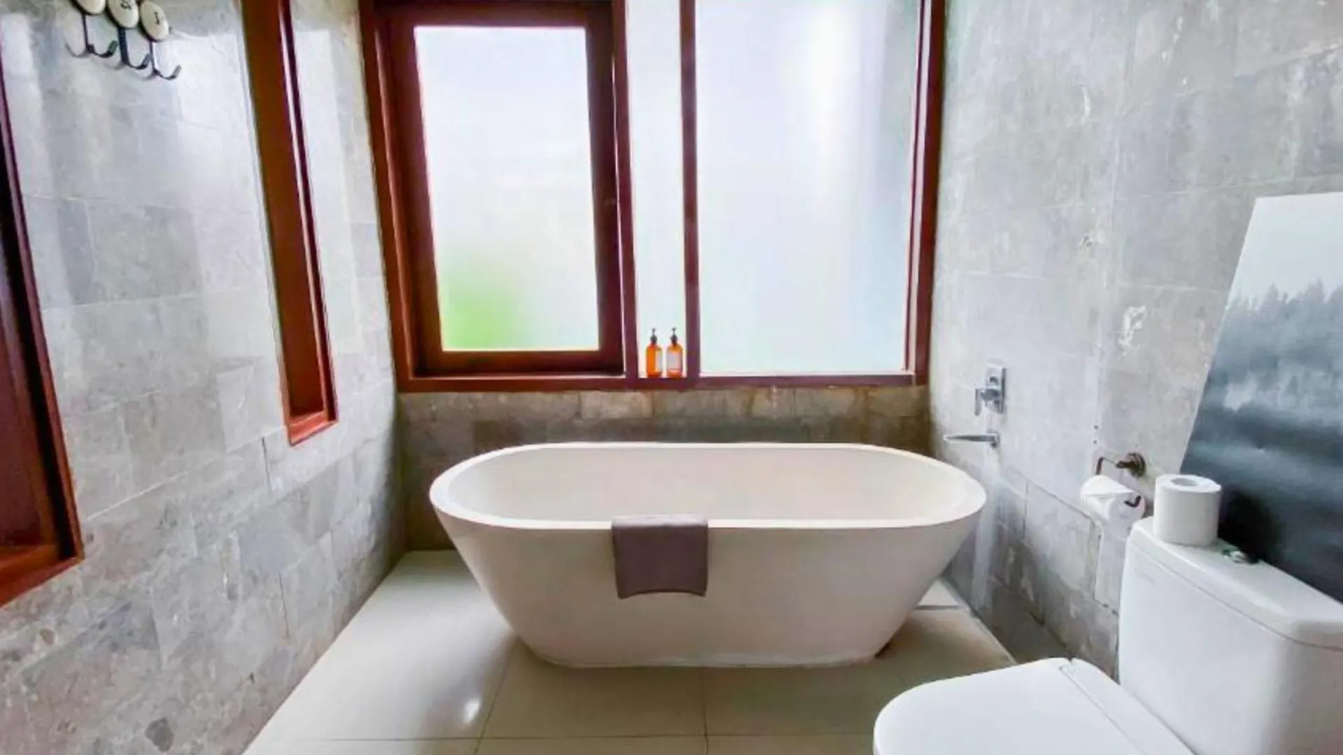 Spacious 2 Bedroom Private Pool Villa Zn108 Seminyak